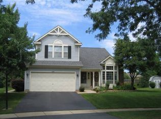 4255 Glengary Ct, Hanover Park, IL 60133