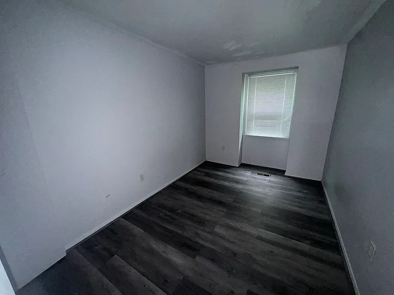 12 Sharpley Ct — Photo 7