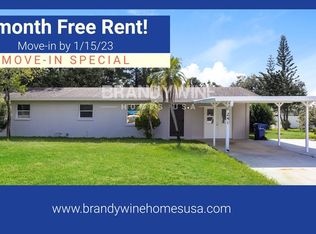 241 Saxon Cir, Venice, FL 34293