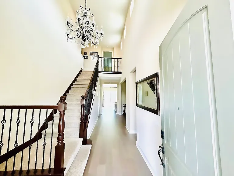 5436 Reef Cir — Photo 1