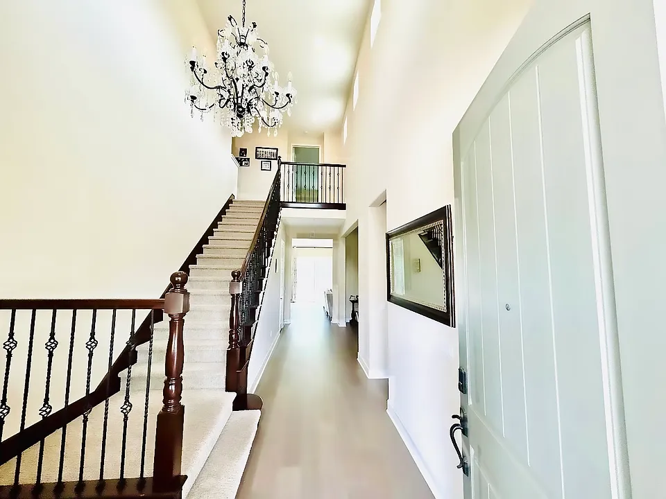 5436 Reef Cir