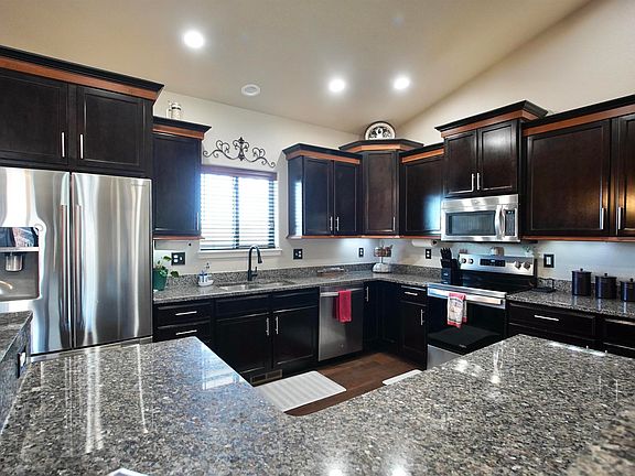 2nd image of 3177 Whispering Springs Rd