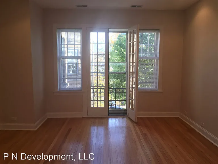1238-40 Oak Ave — Photo 4