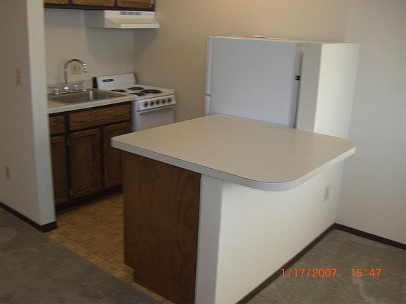 2nd image of 1905 Wilson Ave APT 213