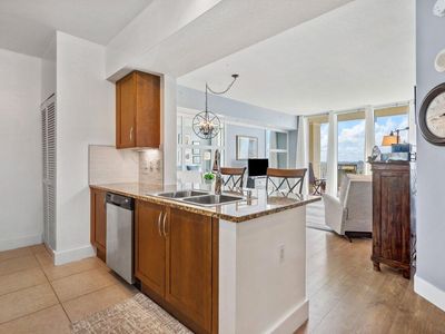 450 N Federal Highway #802, Boynton Beach, FL, 33435