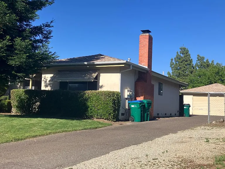 70 Plaza Way — Photo 15