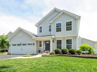2851 Bluewater Cir, Naperville, IL 60564