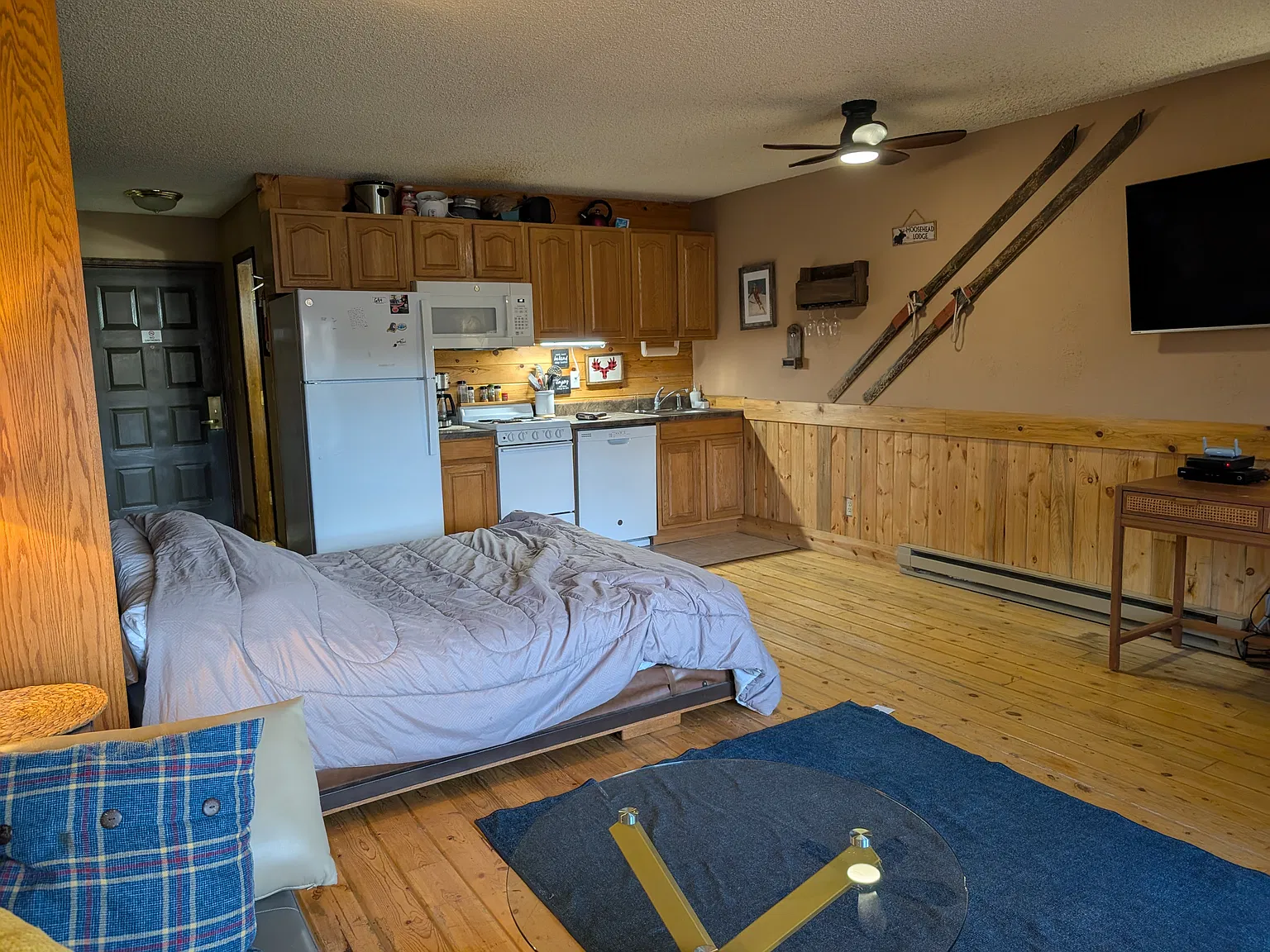 Studio, 405 sqft, $1,700 — Photo 3