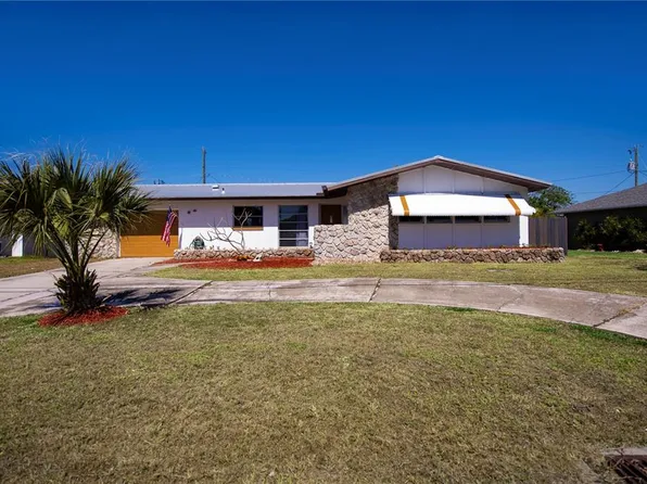 4044 Country Club Blvd, Cape Coral, FL 33904