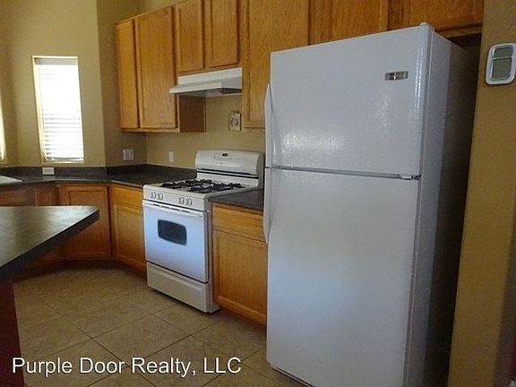 2nd image of 1589 E Brenda Dr