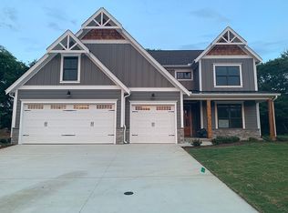 7965 Vervena Dr, Ooltewah, TN 37363