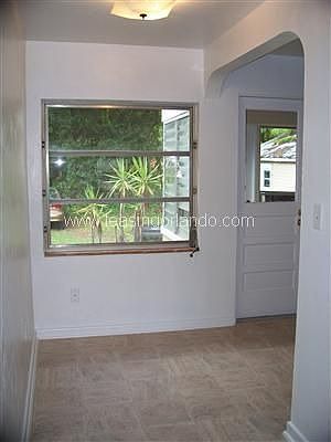 3rd image of 103 E Winter Park St