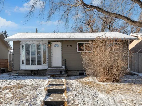 2231 E 39th St SE, Calgary, AB T2B 1A6