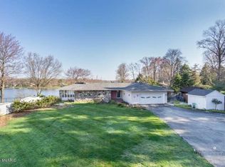 1020 Randall Rd, Muskegon, MI 49441