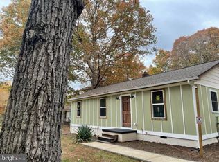 8030 Pine Stake Rd, Rhoadesville, VA 22542