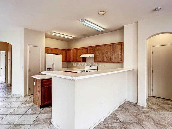 3rd image of 2604 Living Rock St