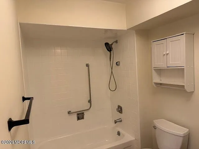 113 Amberly Dr #F — Photo 7