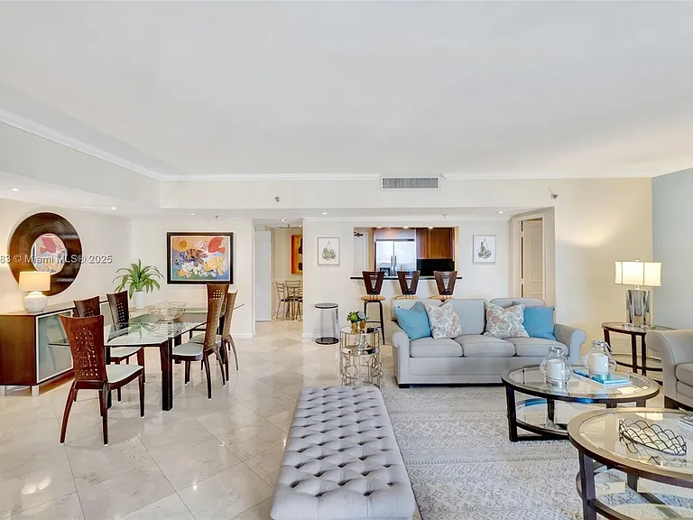 520 Brickell Key Dr #A914 — Photo 4