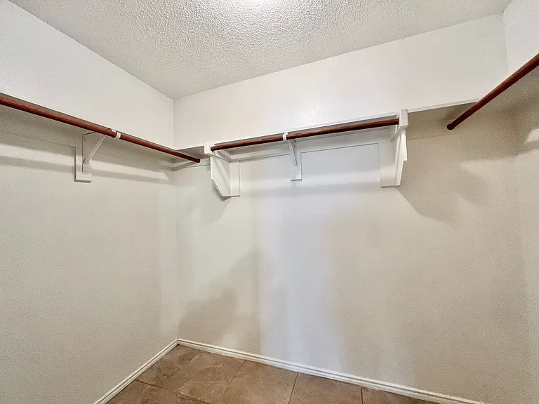 9925 George Washington Dr — Photo 11