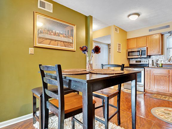 5th image of 636 North Ave #1-D