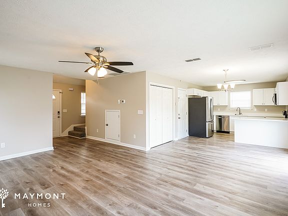 5th image of 710 Clear Cir