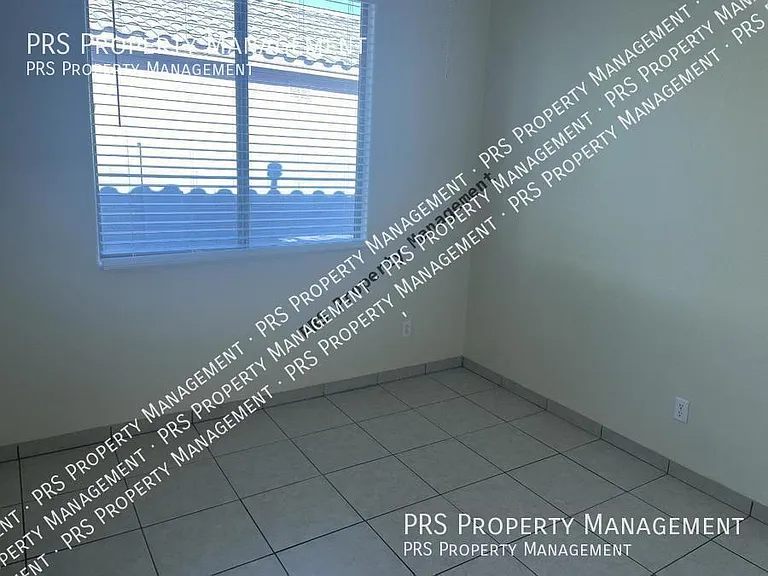 2306 W Kristina Ave — Photo 11