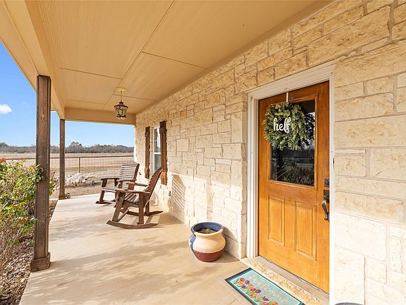 3rd image of 304 Sunrise Dr