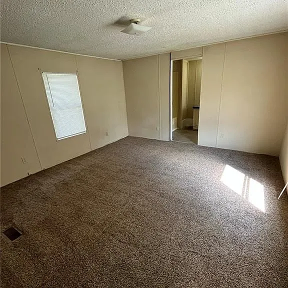 32 Miles Park Rd — Photo 4