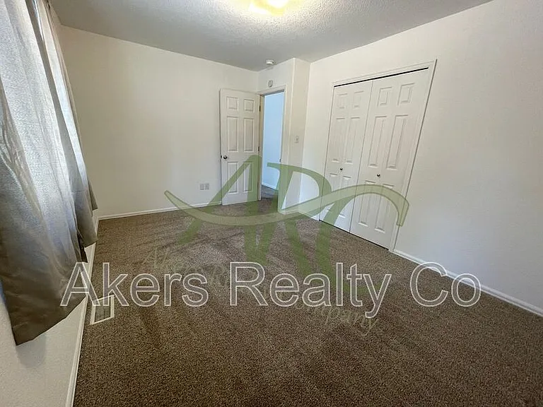 2722 Poplar St #A — Photo 10