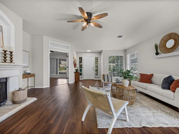 1524 Lochaline Loop, Pflugerville, TX 78660
