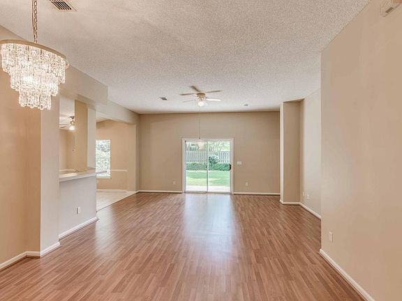 2nd image of 94148 Willow Oak Ln