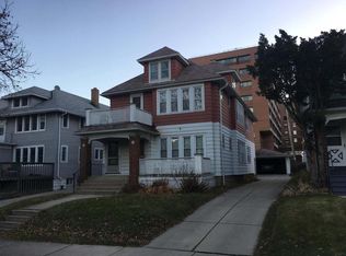 3328 N Cramer St #3330, Milwaukee, WI 53211