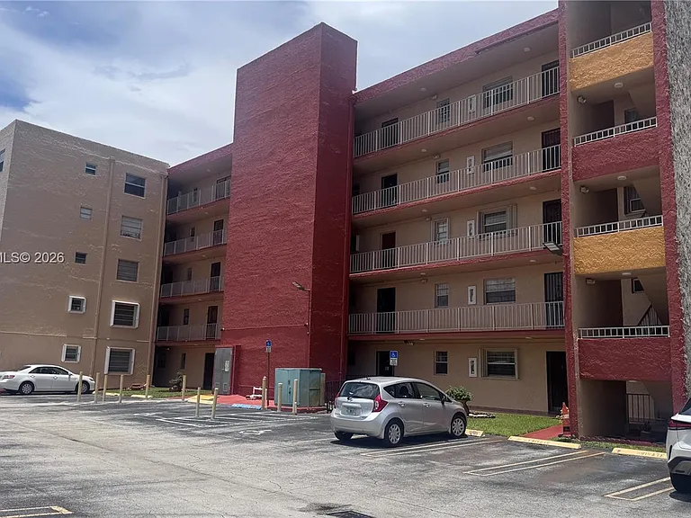6090 W Flagler St #107 — Photo 5