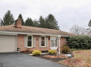 261 N Penryn Rd, Manheim, PA 17545
