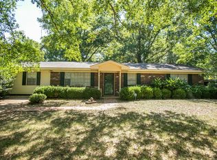 399 Donna Ln, Columbus, MS 39702