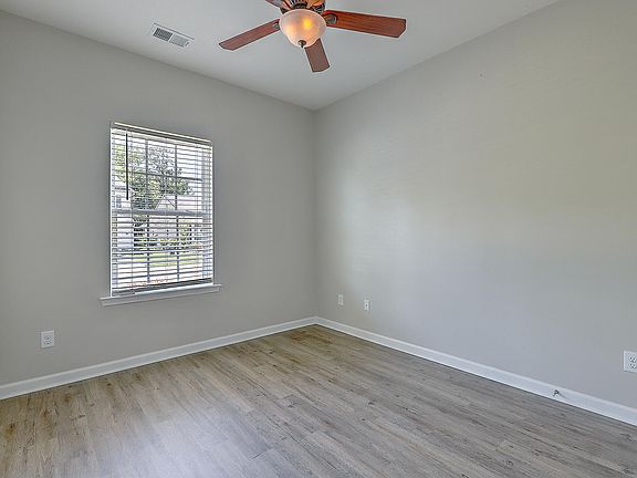 3rd image of 9657 Spencer Woods Rd