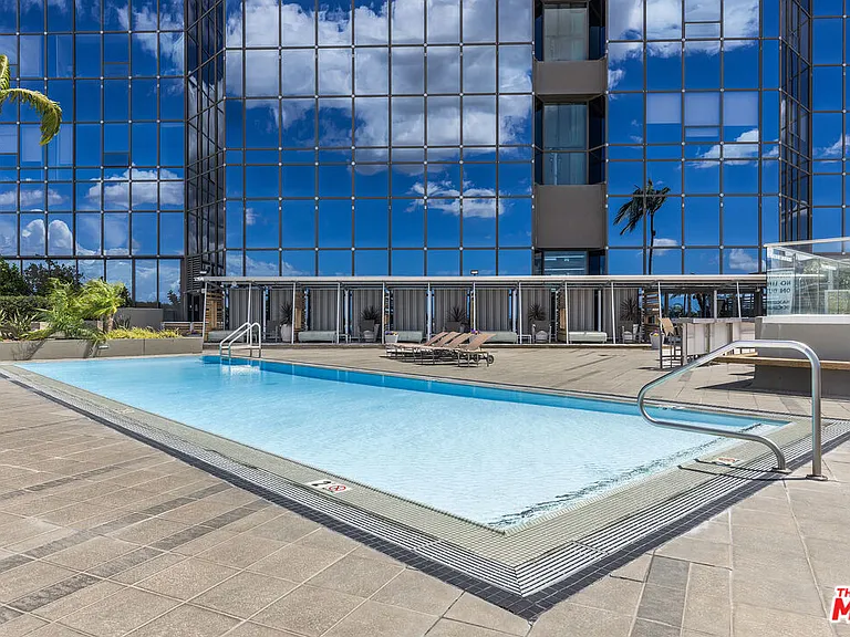 1100 Wilshire Blvd #2911 — Photo 26
