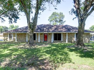 201 Medford Dr, Lafayette, LA 70507