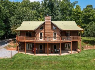 906 Wikle Rd, Hayesville, NC 28904