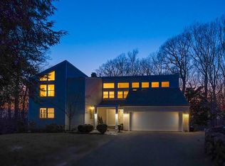 16 Deer Run, Wayland, MA 01778