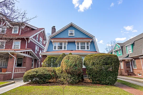 Sold by SERHANT. | media 14