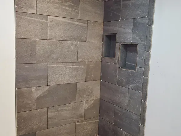 11562 Fowlerville Rd, Fowlerville, MI 48836