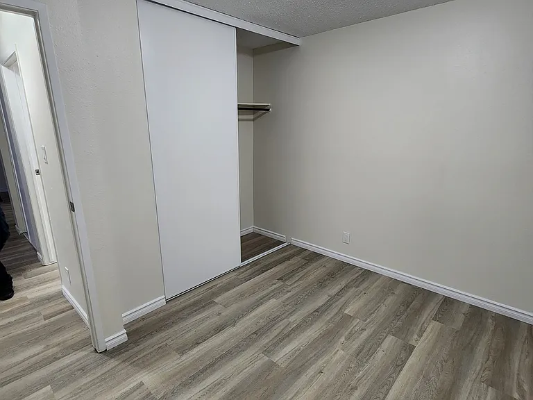 4001 Enemark Cres — Photo 22