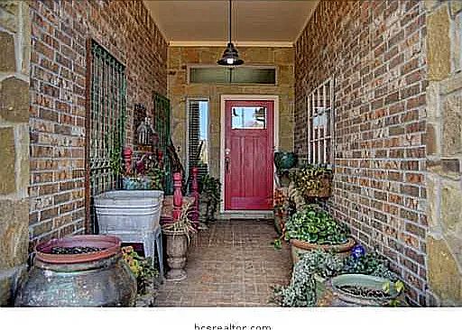2nd image of 4252 Rocky Rhodes Dr