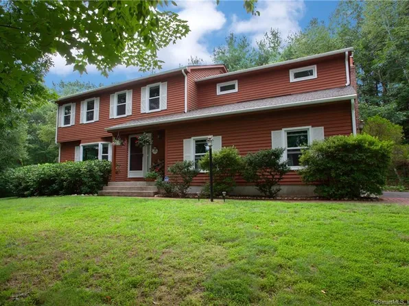 5 Lindsay Circle, Granby, CT 06060