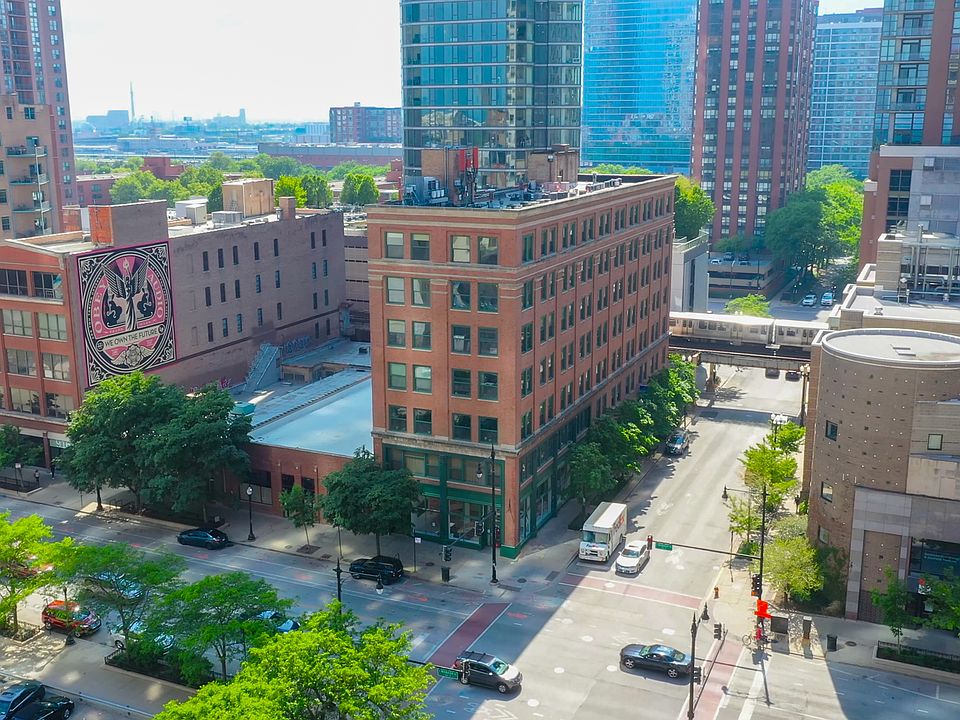 1st image of 900 S Wabash Ave APT 705