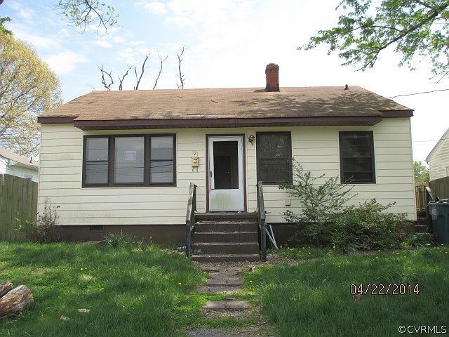 1st image of 121 S Kalmia Ave