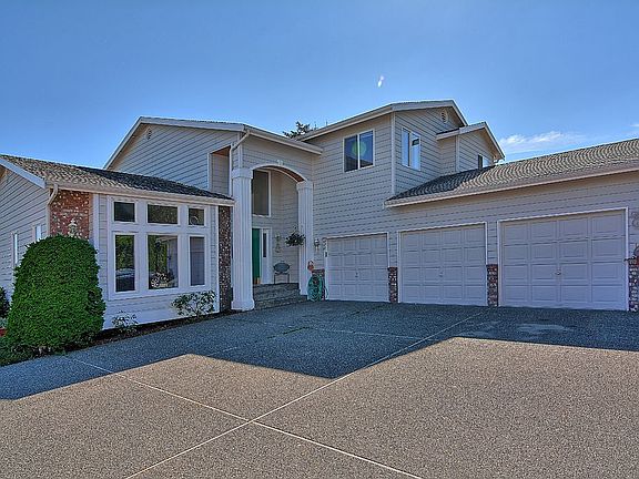 900 Square Foot Garage