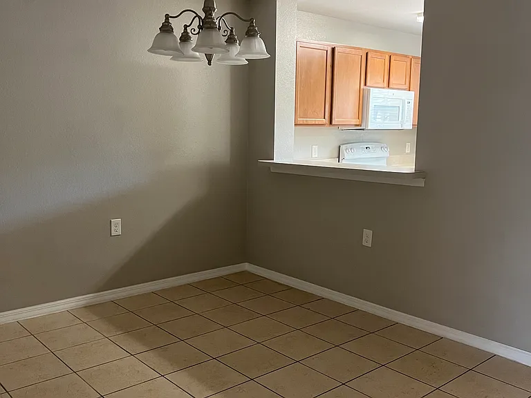 9081 Gervais Cir #806 — Photo 4