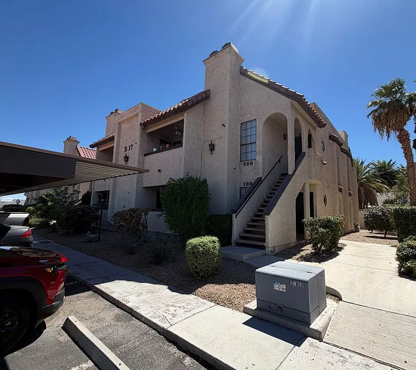 1751 E Reno Ave #126